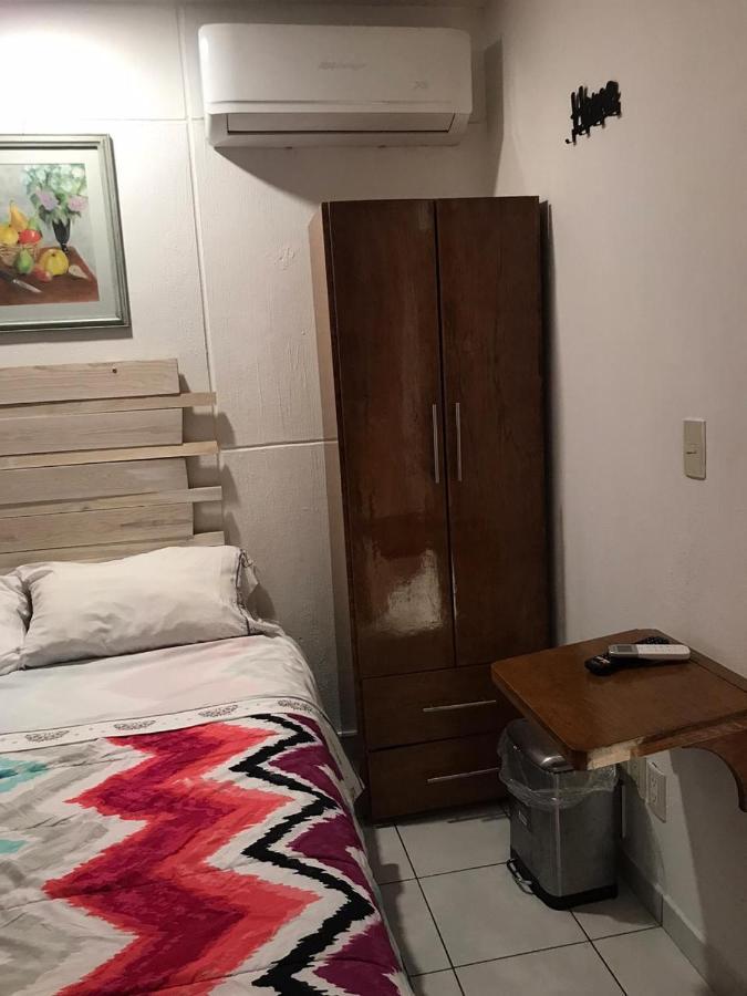Casa D Miros Familias , Grupos Y Empresas Max 20 P Ξενοδοχείο Γκουανταλαχάρα Εξωτερικό φωτογραφία