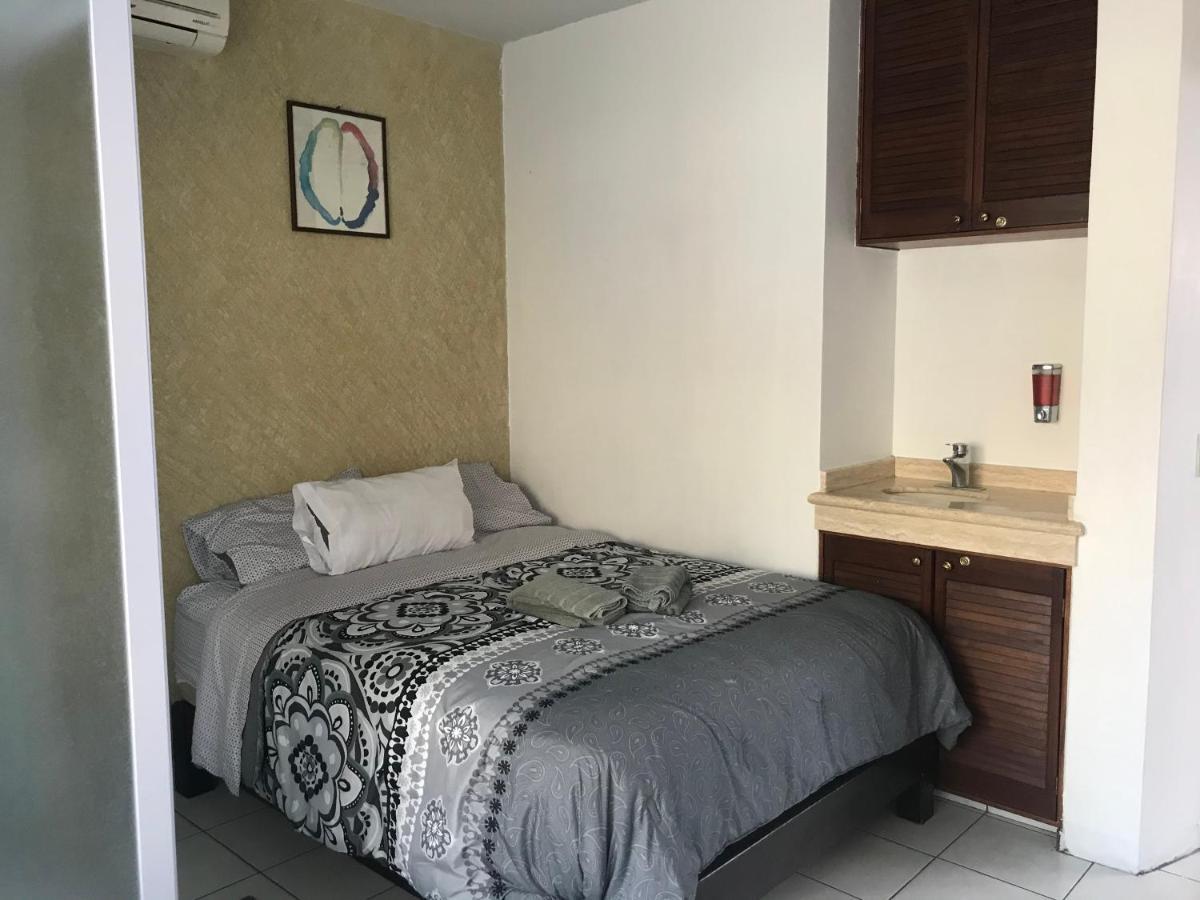 Casa D Miros Familias , Grupos Y Empresas Max 20 P Ξενοδοχείο Γκουανταλαχάρα Εξωτερικό φωτογραφία