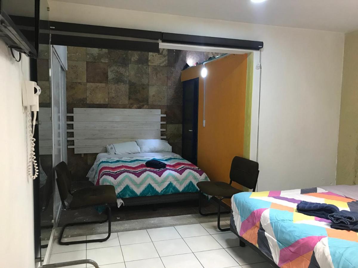 Casa D Miros Familias , Grupos Y Empresas Max 20 P Ξενοδοχείο Γκουανταλαχάρα Εξωτερικό φωτογραφία