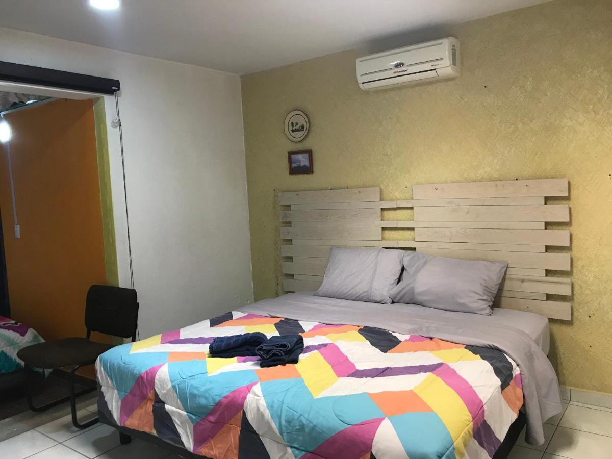 Casa D Miros Familias , Grupos Y Empresas Max 20 P Ξενοδοχείο Γκουανταλαχάρα Εξωτερικό φωτογραφία
