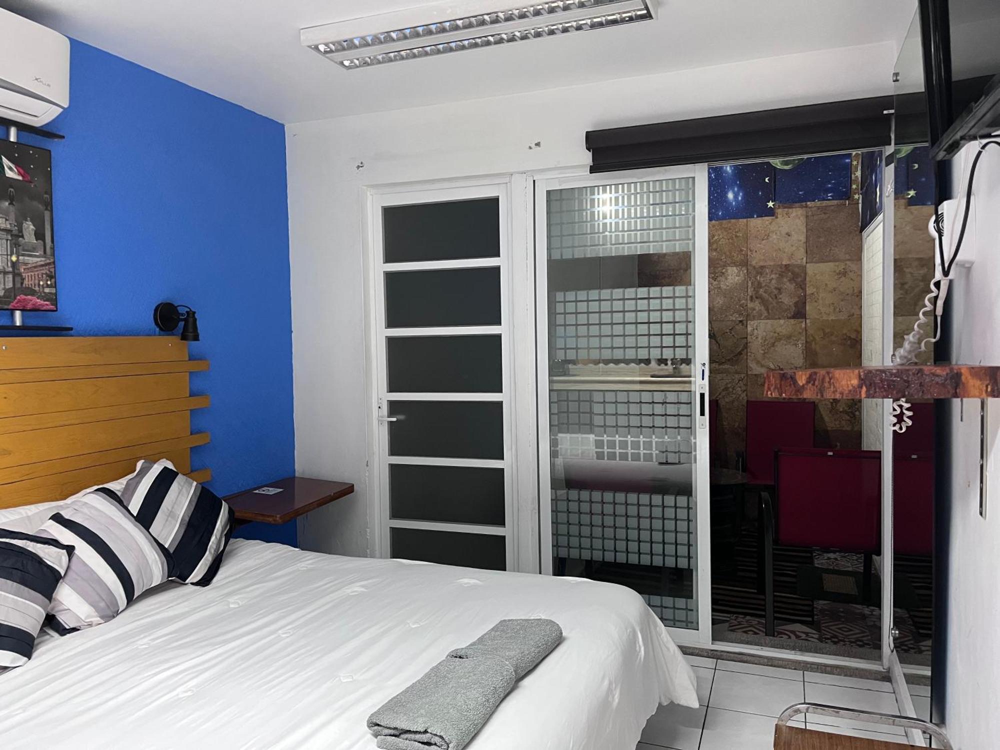 Casa D Miros Familias , Grupos Y Empresas Max 20 P Ξενοδοχείο Γκουανταλαχάρα Εξωτερικό φωτογραφία